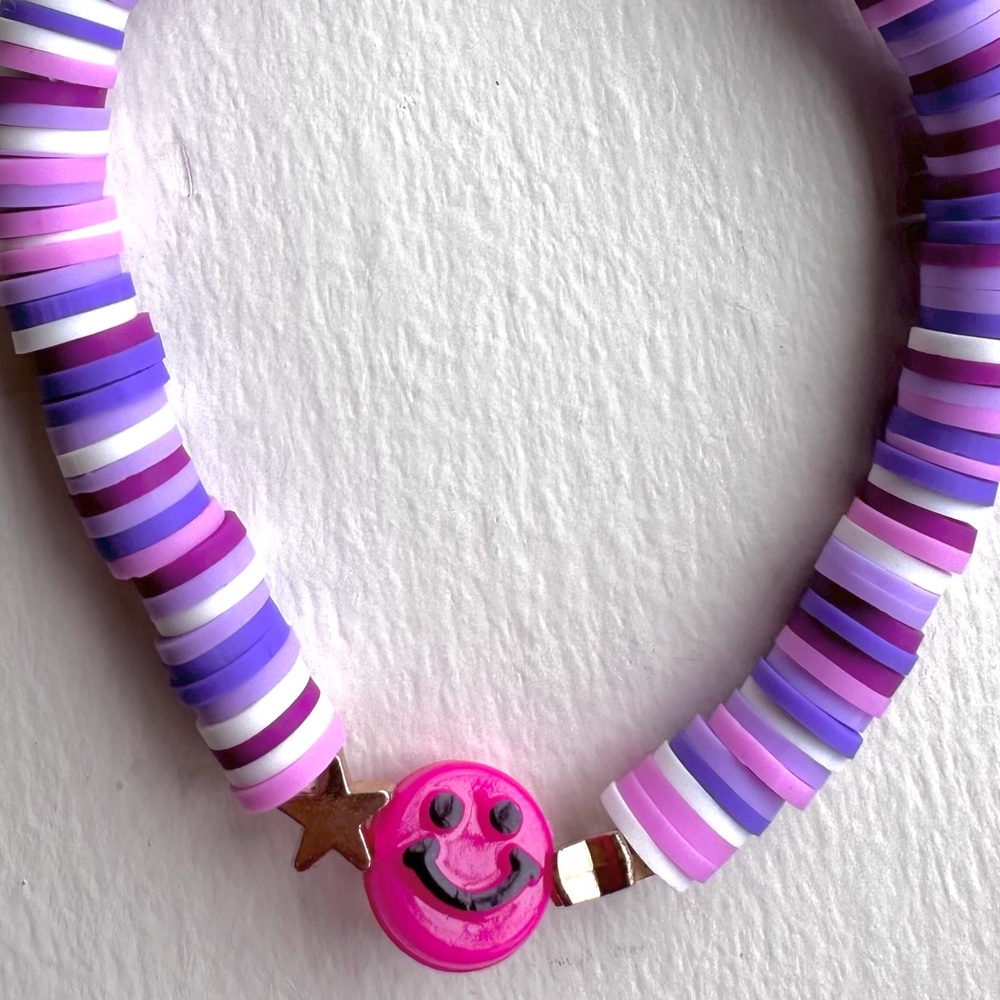Handmade colorful clay bead bracelet gold tone stars pink smiley face stretch - Picture 2 of 6